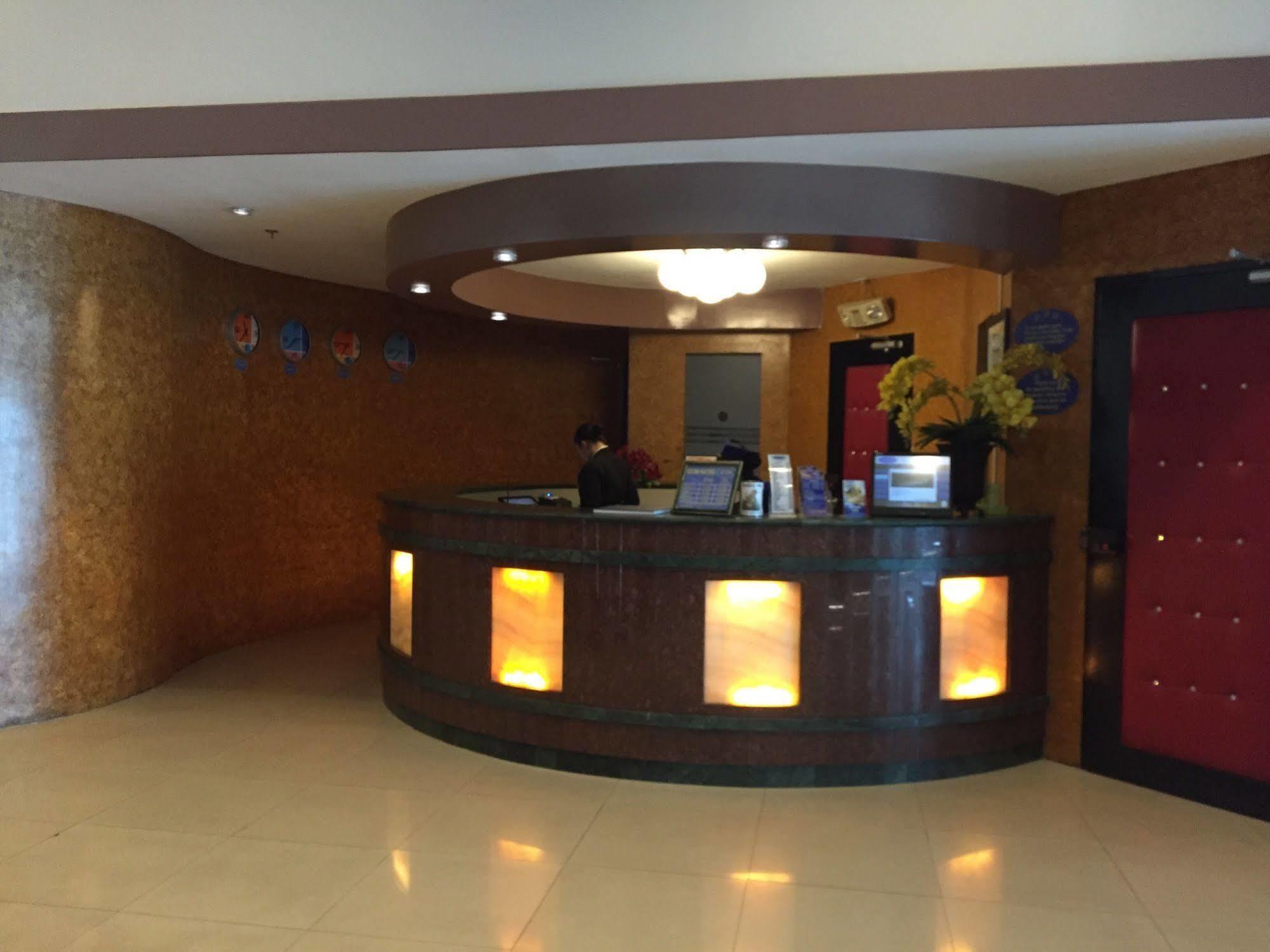 Hotel Icon Manila Zewnętrze zdjęcie