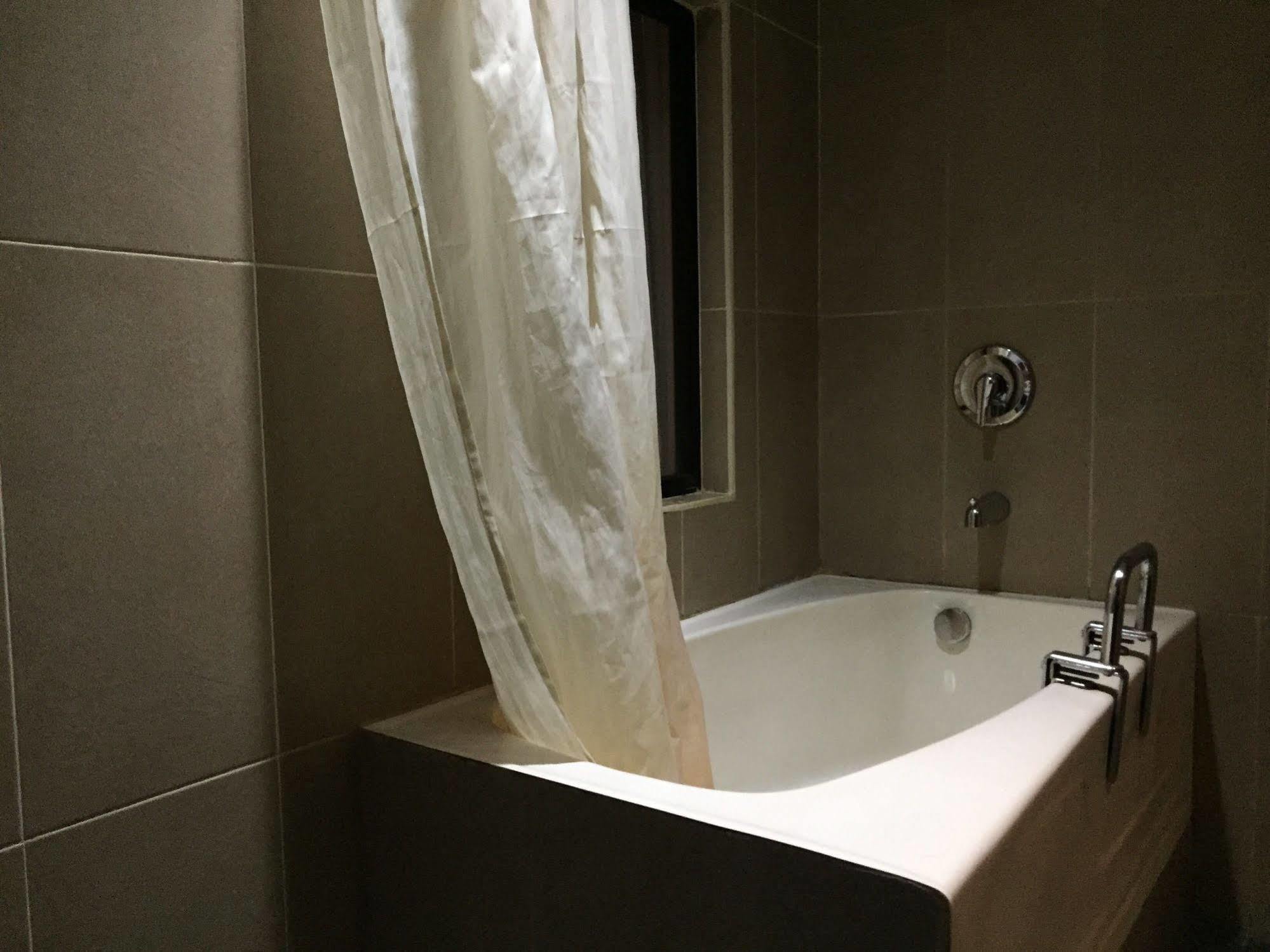Hotel Icon Manila Zewnętrze zdjęcie